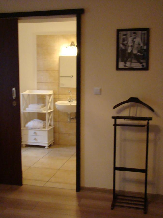 Bobrowa Dolina Bed & Breakfast Ryn  Exterior photo